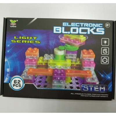 Turn the light blocks 62 pcs1. Light blocks 2. Free assembly model